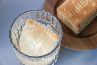 山东钙奶饼干娱乐吃瓜酱,揭秘网红零食背后的故事