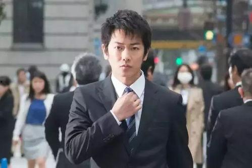 娱乐吃瓜君佐藤健,娱乐吃瓜君的时尚偶像养成记